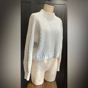 White Hollister, long sleeve knitted sweater
